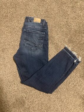 BKE Women's Skinny Jeans - Dark Blue Denim with Frayed Hem
